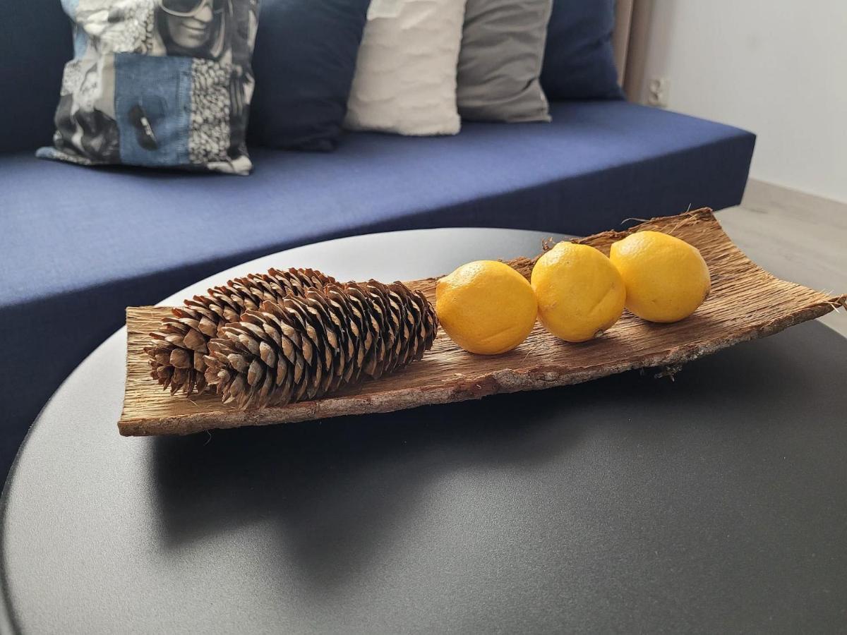 Q Apart Enter- Klimatyzowany 2 Pokojowy Apartament Przy Manufakturze Z Garazem Gratis, Fv Lodz (Lodz) Ngoại thất bức ảnh