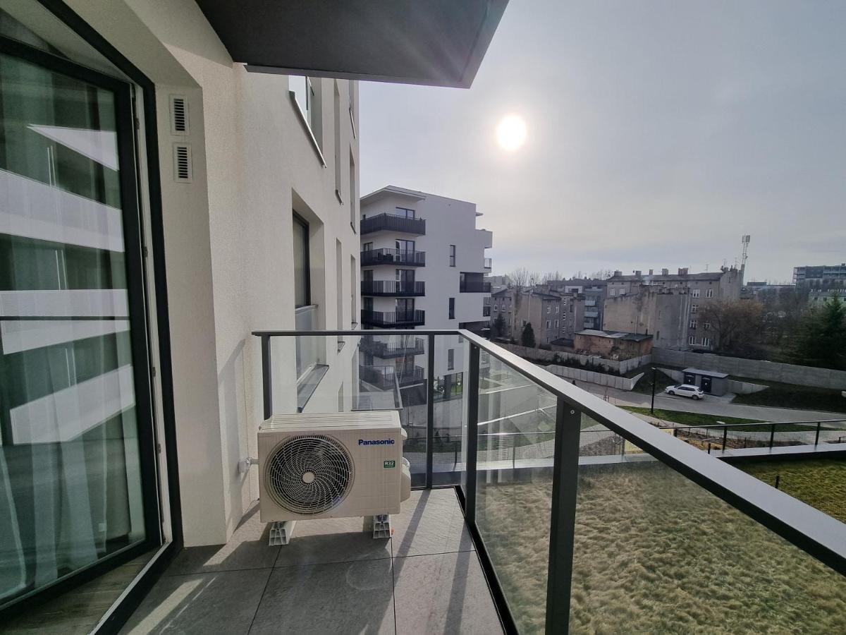 Q Apart Enter- Klimatyzowany 2 Pokojowy Apartament Przy Manufakturze Z Garazem Gratis, Fv Lodz (Lodz) Ngoại thất bức ảnh