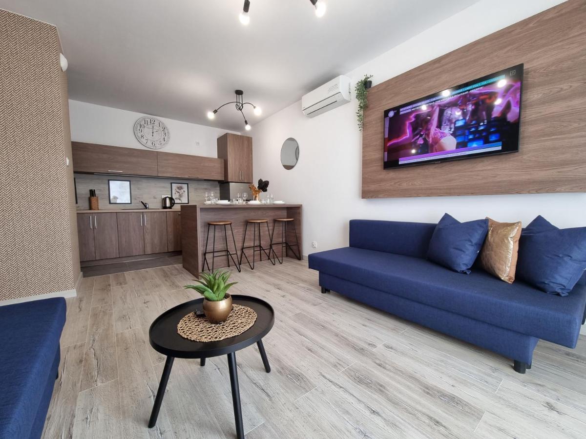Q Apart Enter- Klimatyzowany 2 Pokojowy Apartament Przy Manufakturze Z Garazem Gratis, Fv Lodz (Lodz) Ngoại thất bức ảnh
